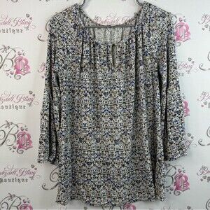 Eliane rose long sleeve flowy Chic Floral Women's Blouse in Blue and Cream